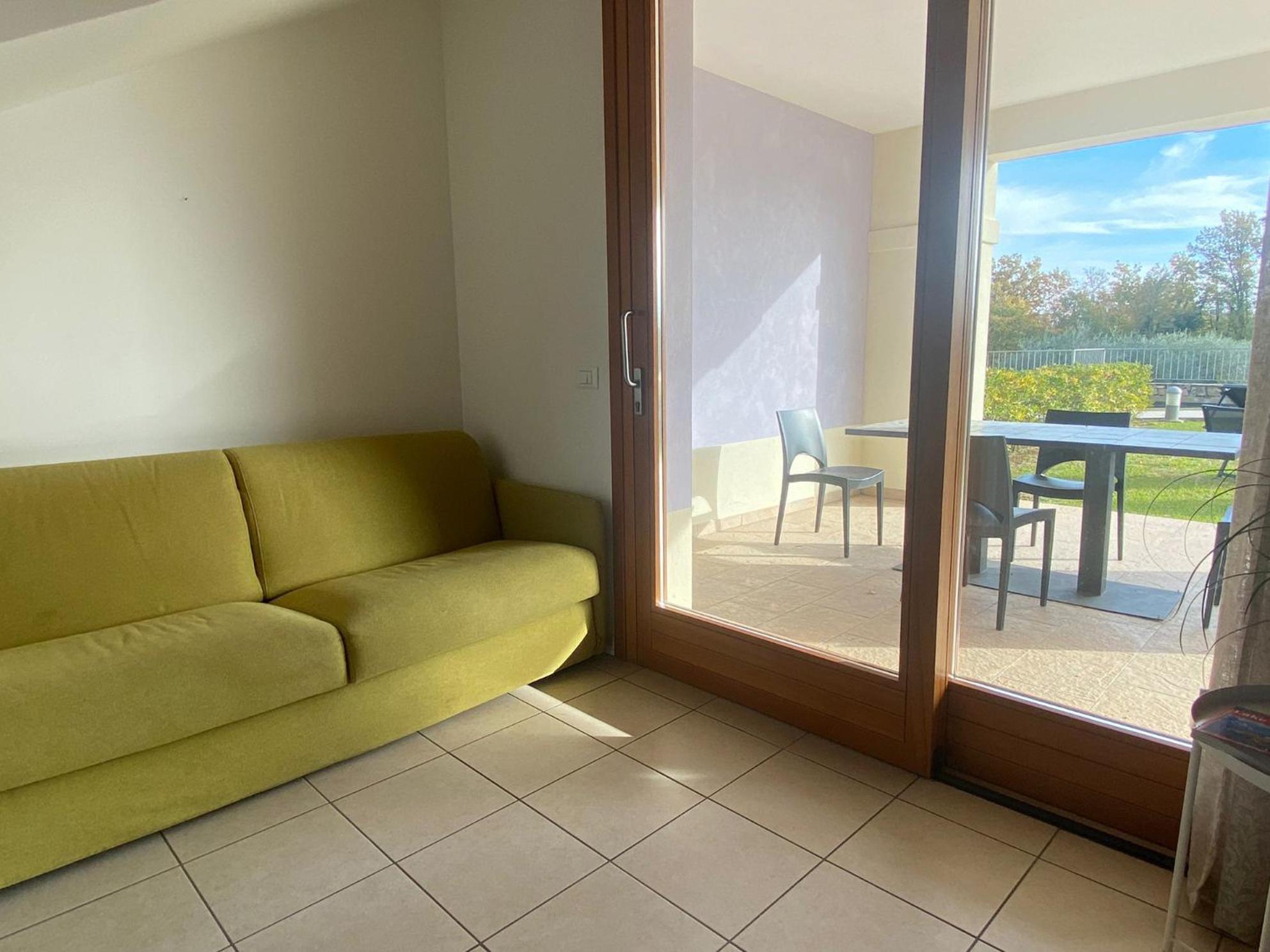 The Flowers - Apartments With Private Garden In Residence With Pool Manerba del Garda Bagian luar foto