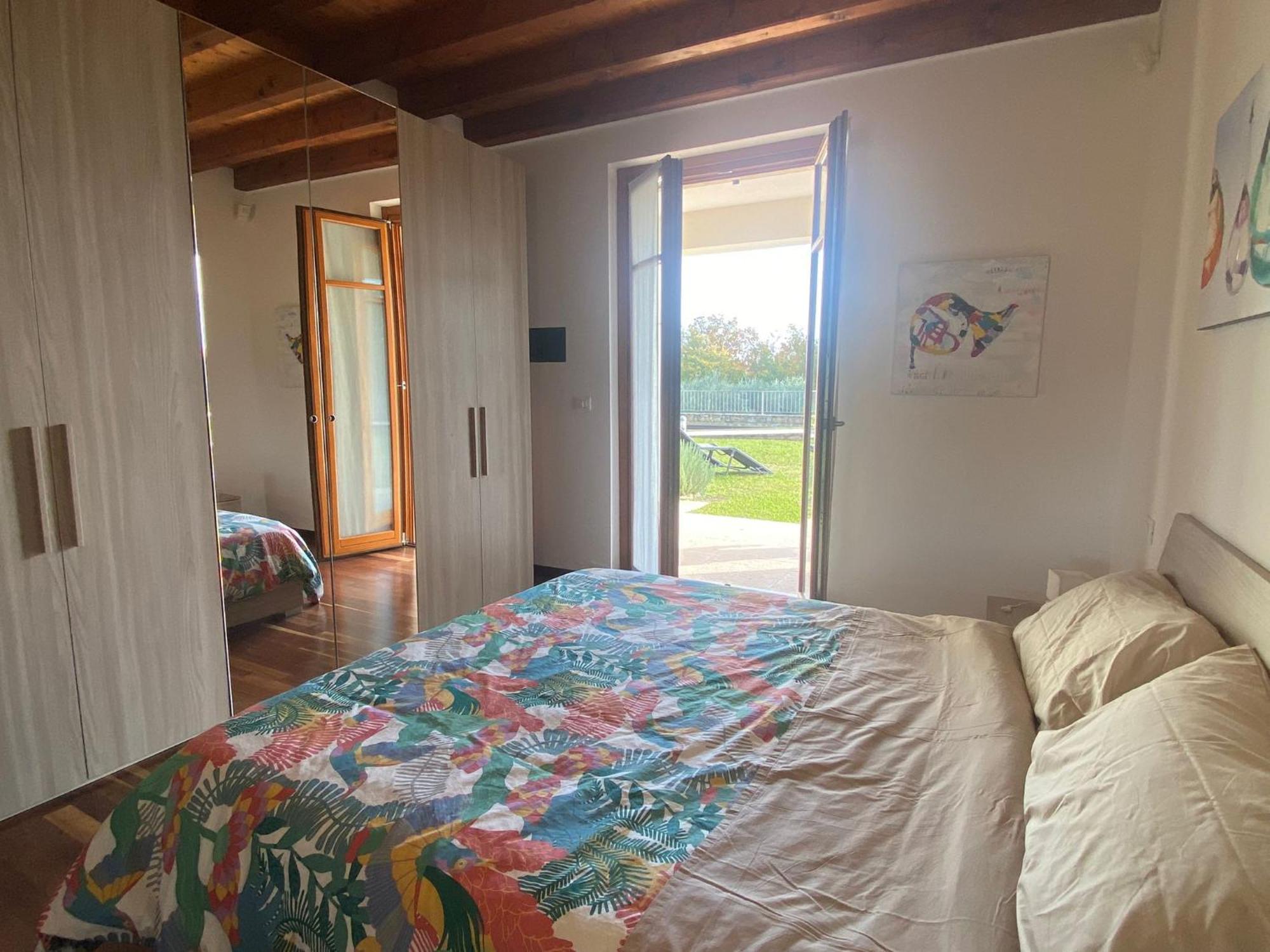 The Flowers - Apartments With Private Garden In Residence With Pool Manerba del Garda Bagian luar foto