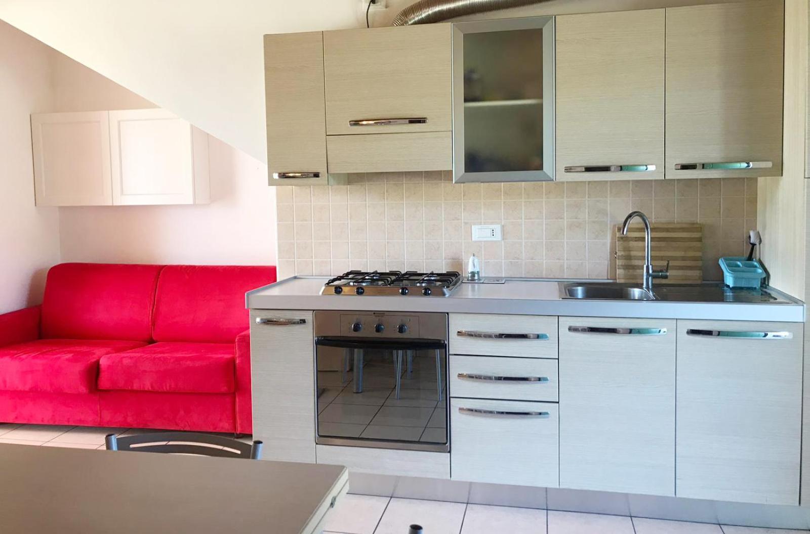 The Flowers - Apartments With Private Garden In Residence With Pool Manerba del Garda Bagian luar foto
